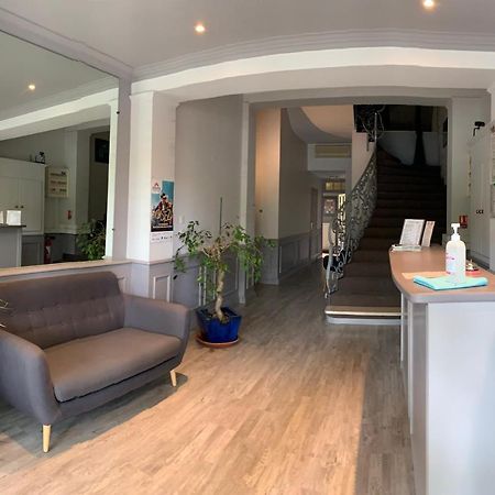 סלון-דה-פרובנס Logis Hotel Du Midi מראה חיצוני תמונה