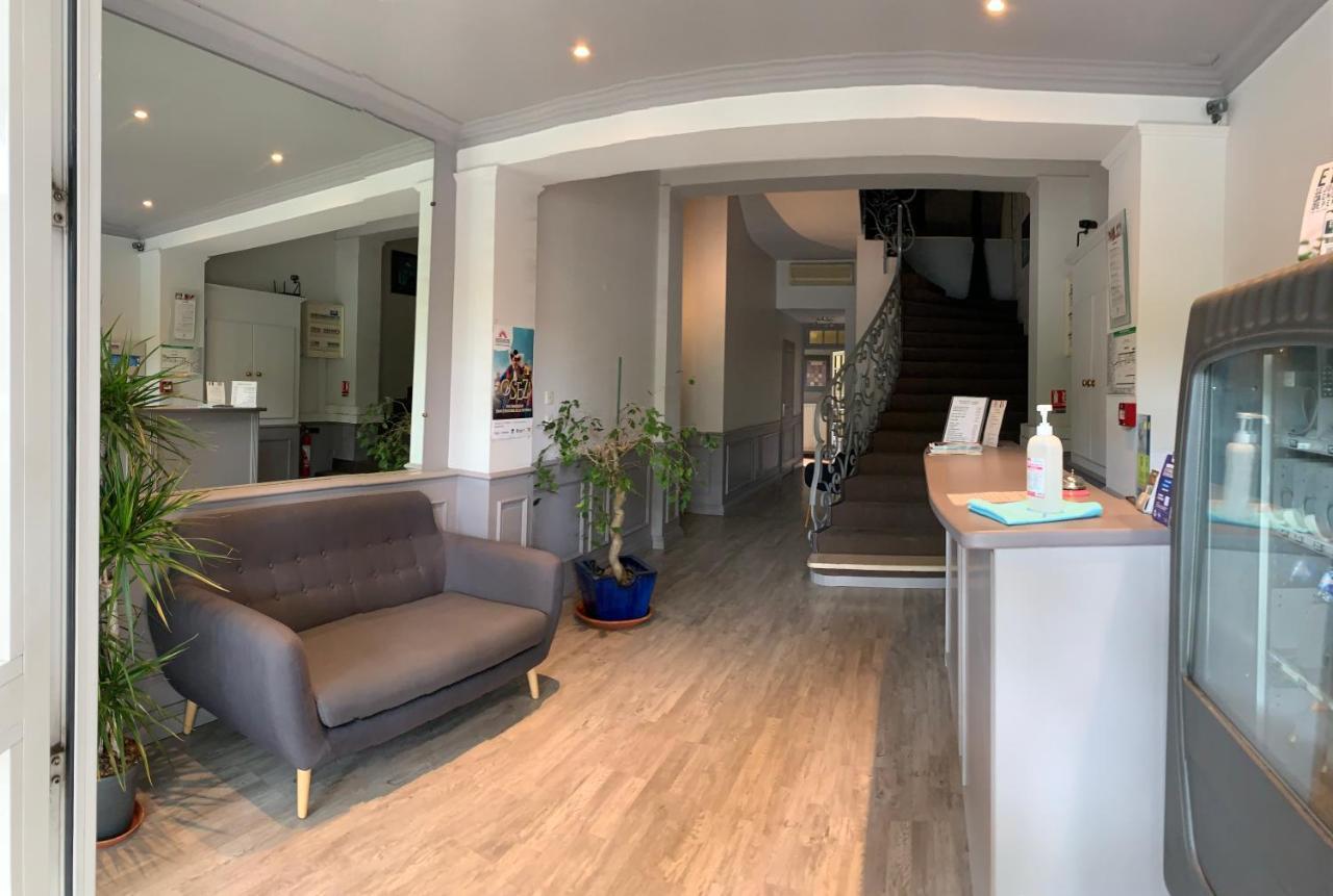 סלון-דה-פרובנס Logis Hotel Du Midi מראה חיצוני תמונה