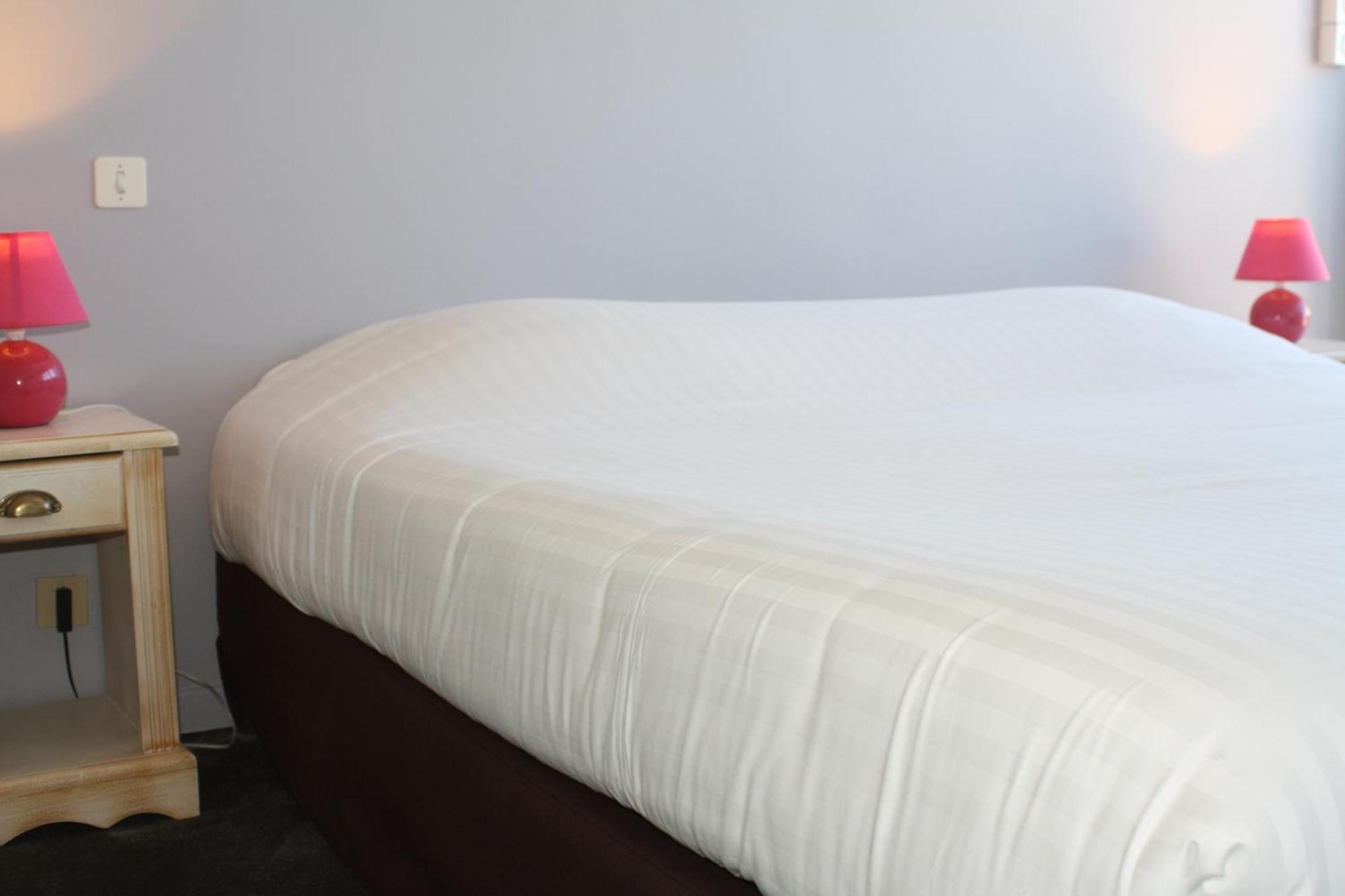 סלון-דה-פרובנס Logis Hotel Du Midi מראה חיצוני תמונה