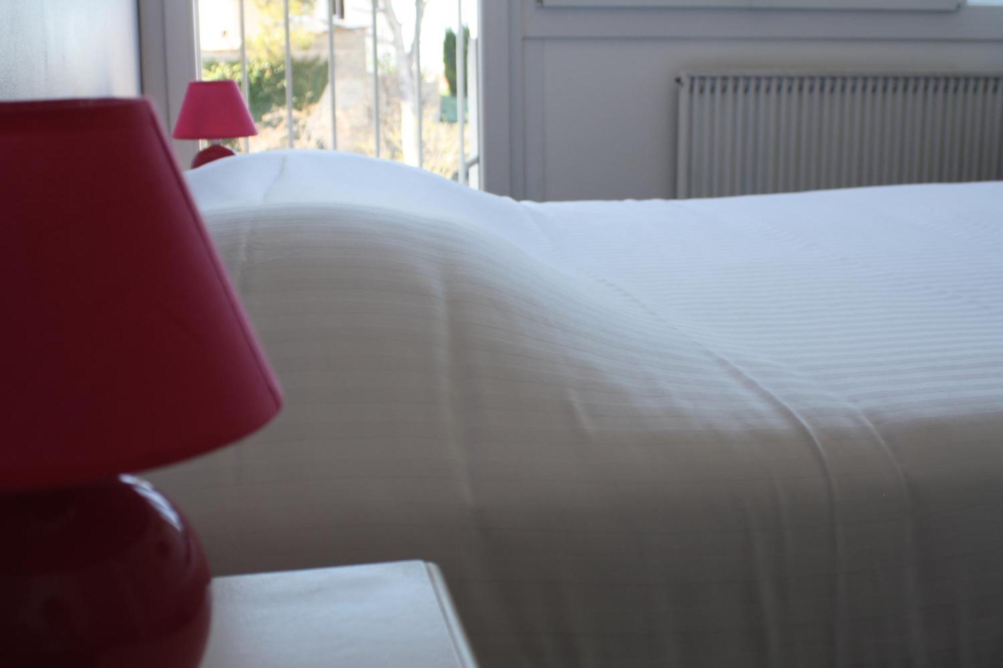 סלון-דה-פרובנס Logis Hotel Du Midi מראה חיצוני תמונה