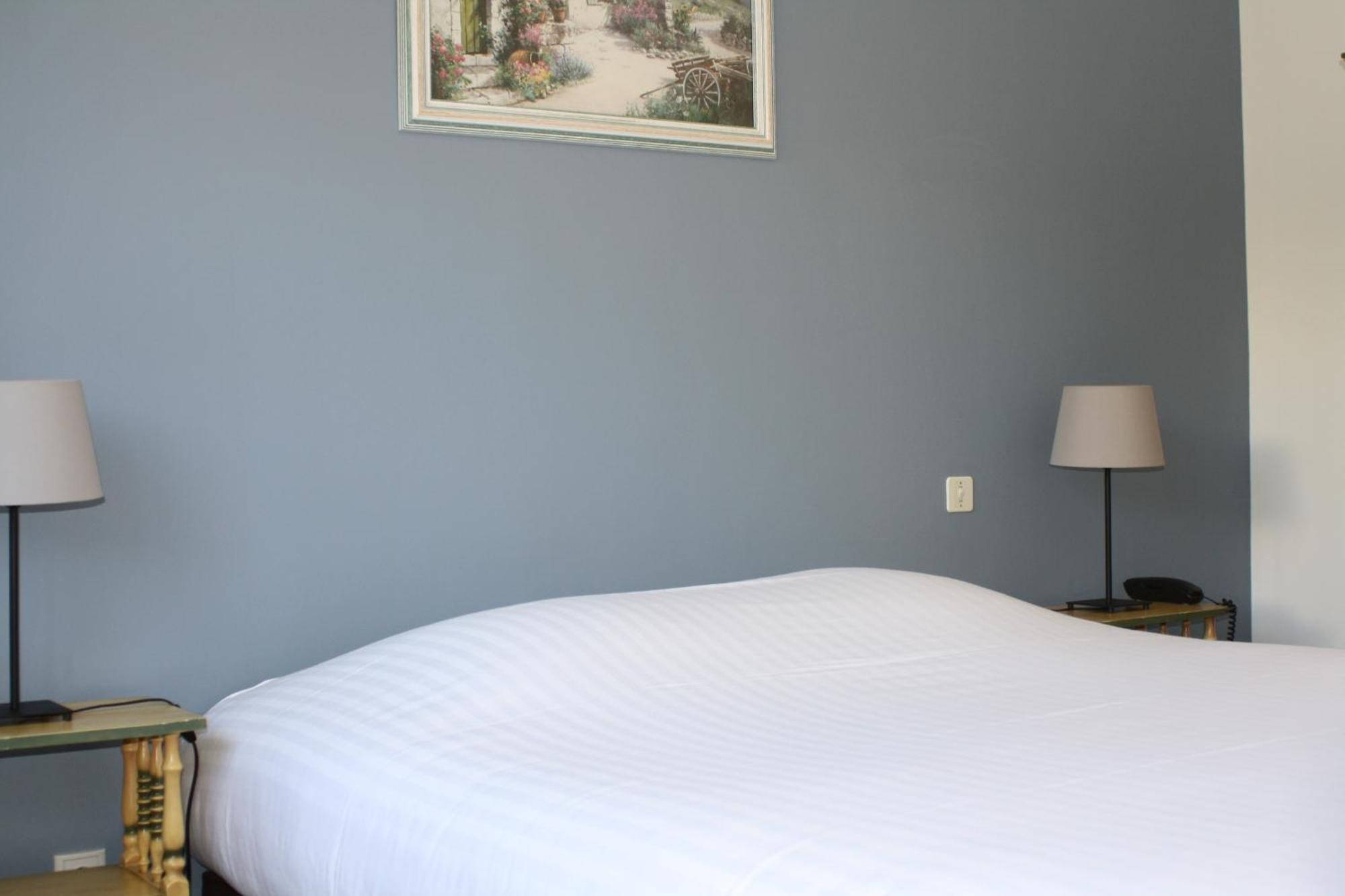 סלון-דה-פרובנס Logis Hotel Du Midi מראה חיצוני תמונה