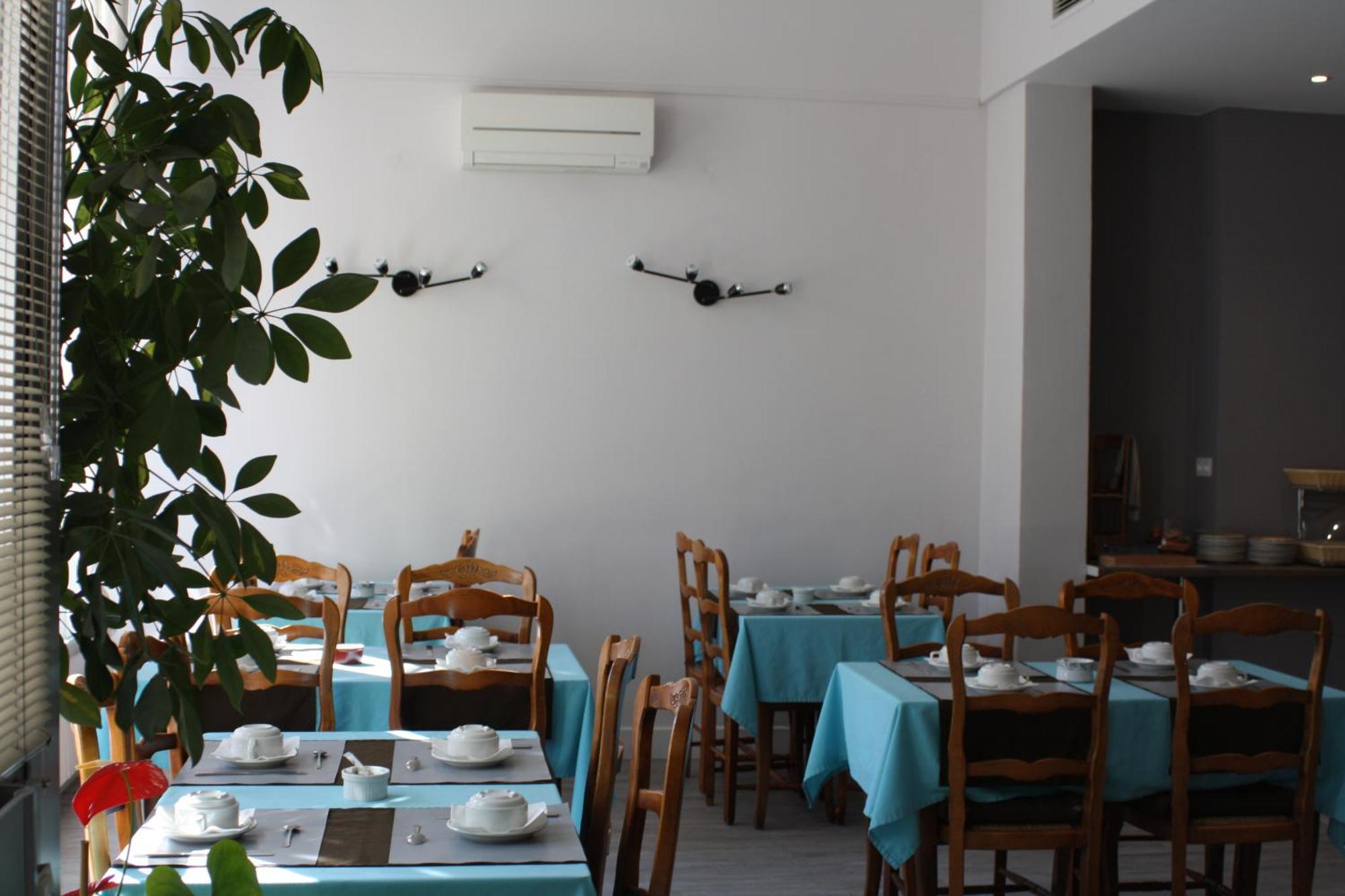 סלון-דה-פרובנס Logis Hotel Du Midi מראה חיצוני תמונה