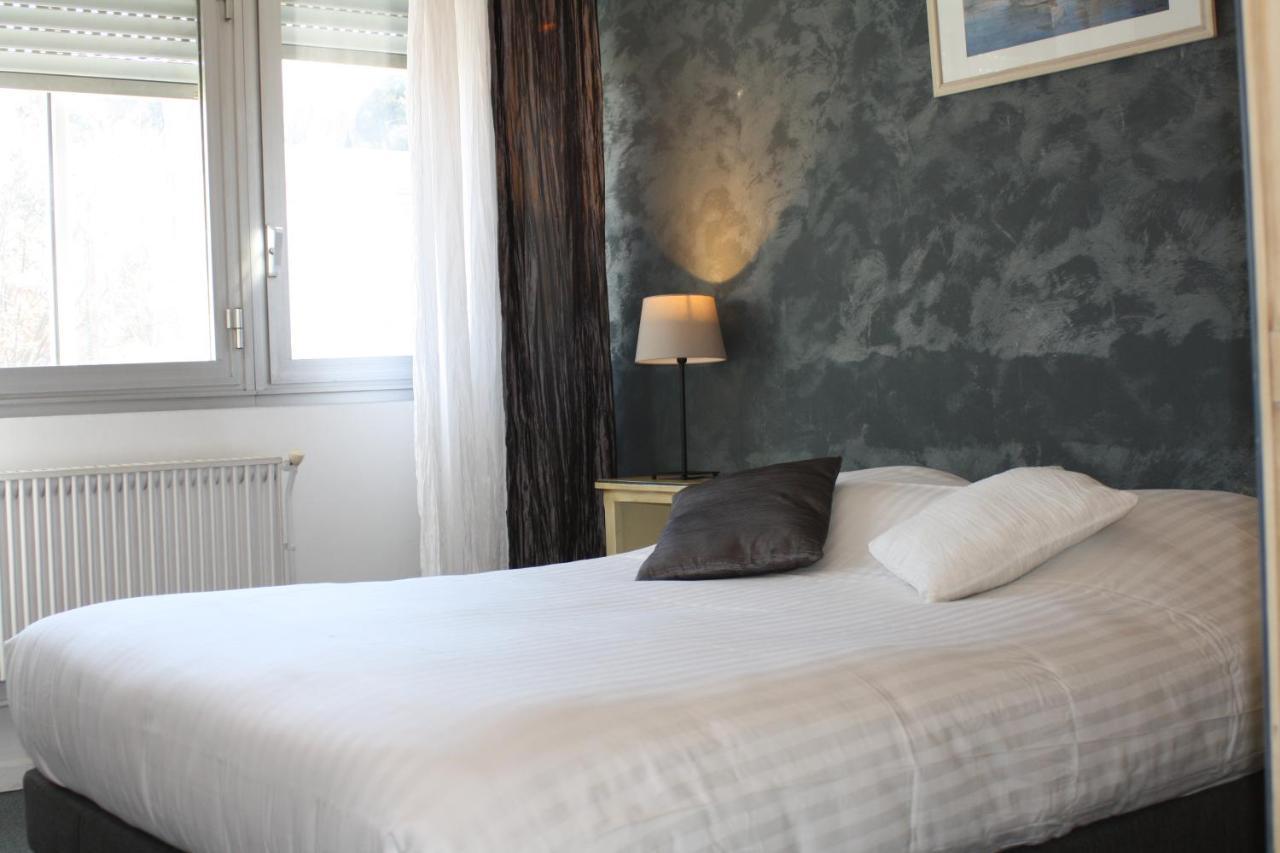סלון-דה-פרובנס Logis Hotel Du Midi מראה חיצוני תמונה